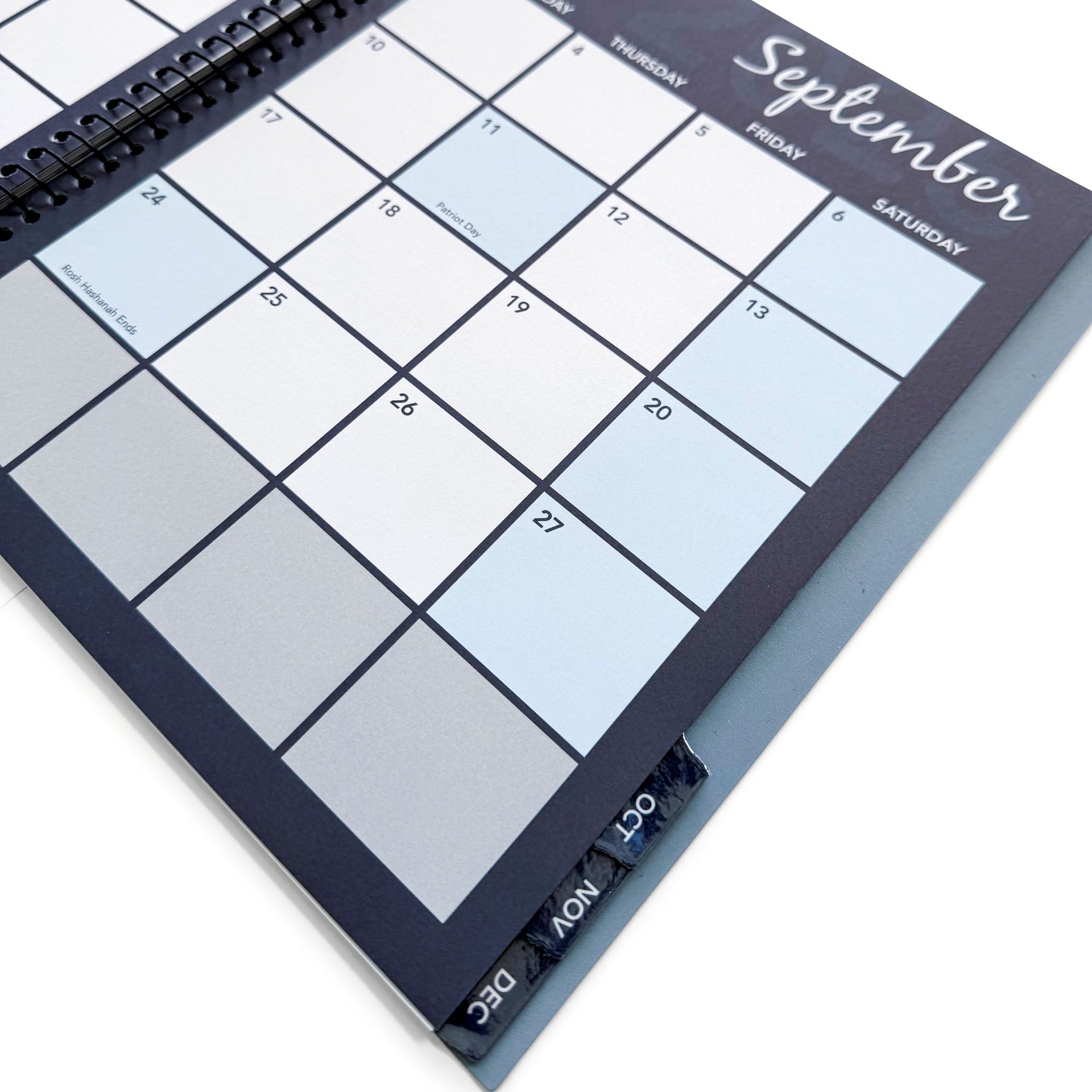 2025 ANNUAL CALENDAR - THREE COLORS