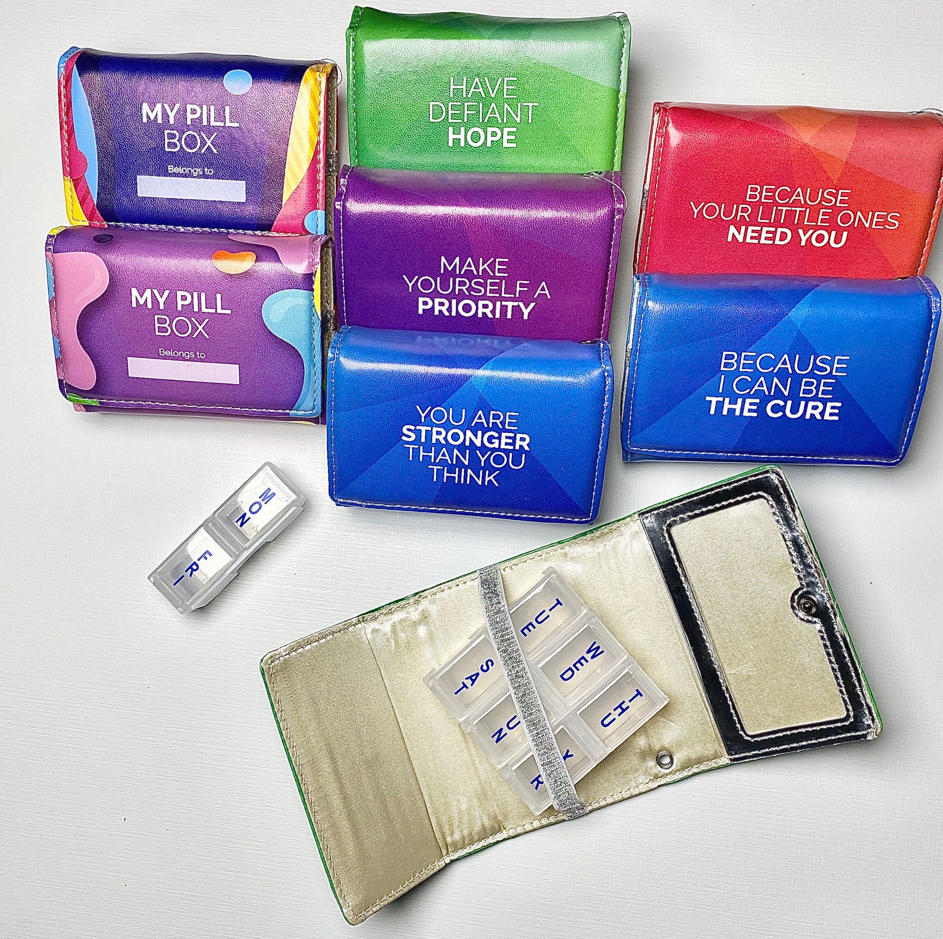 Weekly Pill Box Organizer, 8 Compartments, Portable Travel Pill Case, Folding Cover to Hold Medication, Supplements